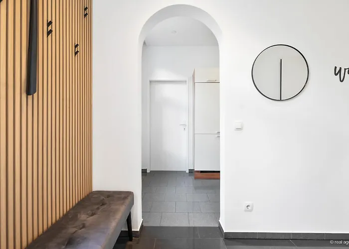 Bernhards Flurschützstraße Apartamento *
